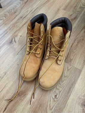 Timberland Wheat Nubuck Work Boots with Dark Brown Collar